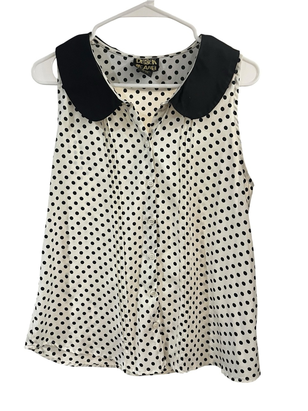 Derek Heart White Polka Dot Sleeveless Button-Down Top with Black Collar